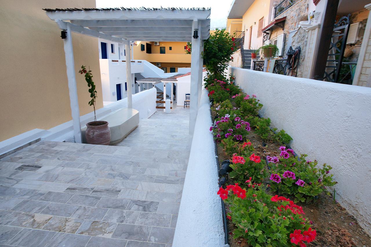 La Playa Boutique Apartments Myrties Exteriör bild