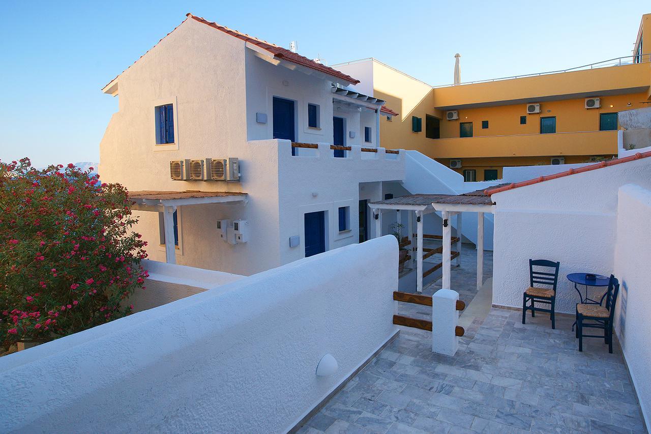 La Playa Boutique Apartments Myrties Exteriör bild